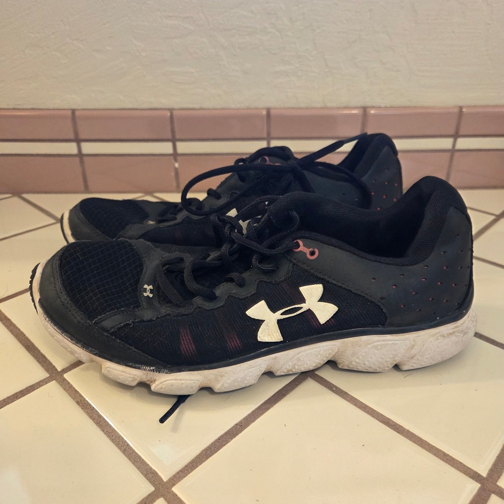 Under Armour Womens Micro G Assert 6 Running Shoes Black Pink 1266252-001 Sz 11